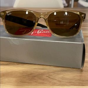 Ray-ban new wayfarer